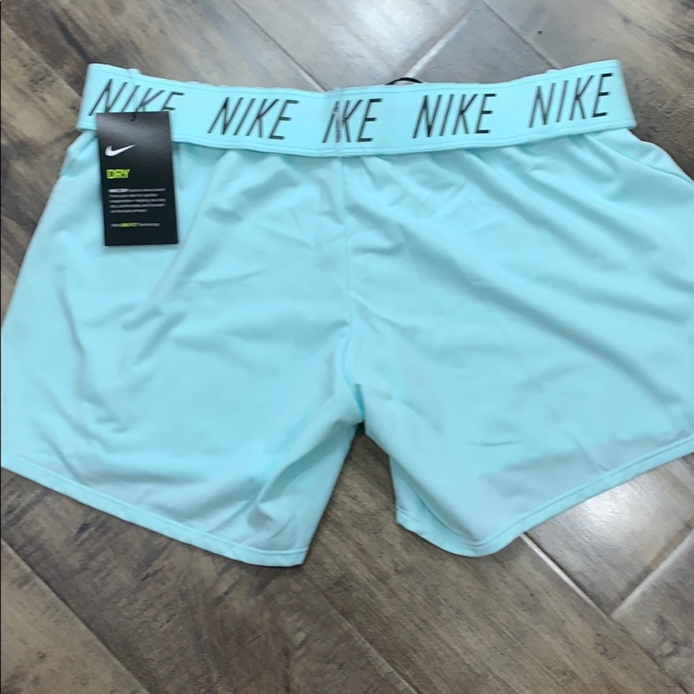 NIKE Women’s running shorts with Dri-Fit Technolog - Picture 8 of 14